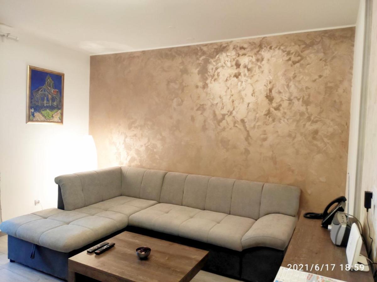 רייקה Apartment Nevera מראה חיצוני תמונה