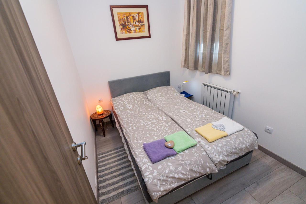 רייקה Apartment Nevera מראה חיצוני תמונה