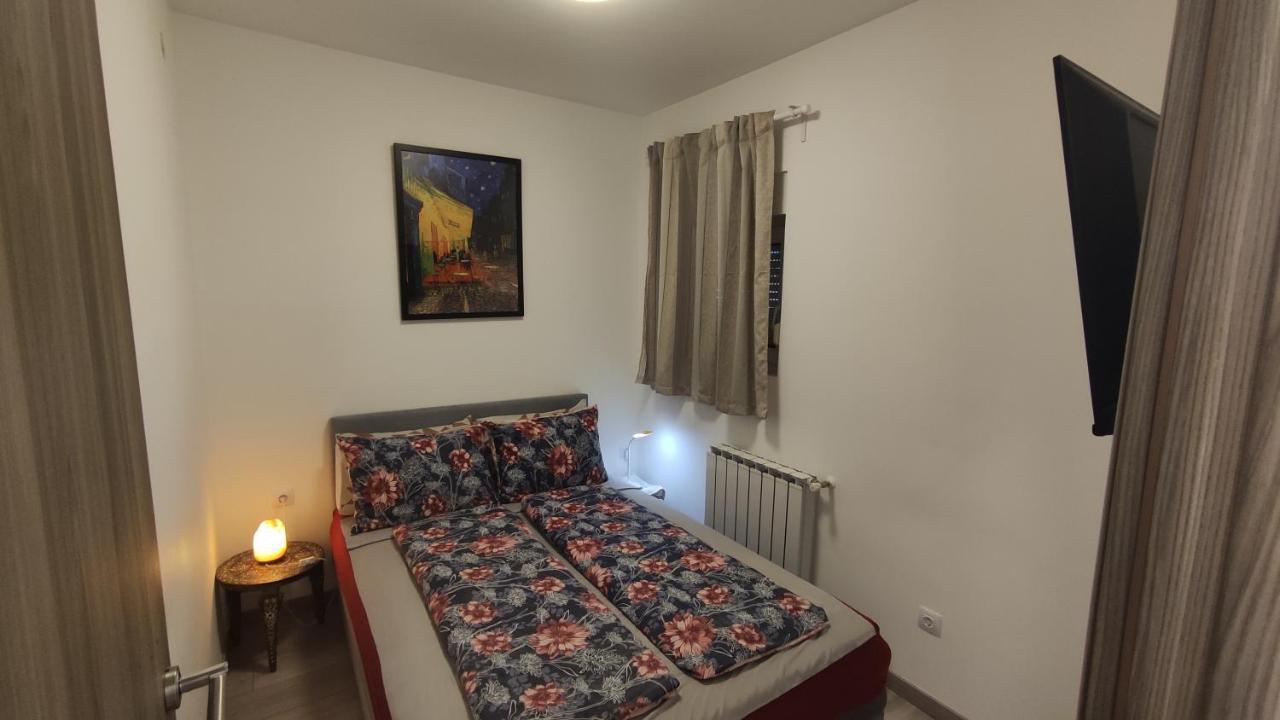 רייקה Apartment Nevera מראה חיצוני תמונה